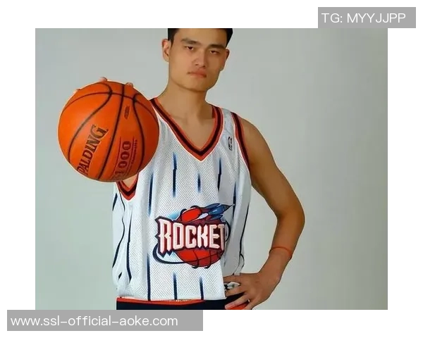 2006年中国男篮硬刚梦七队：姚明怒吼詹姆斯，激情与荣耀的较量